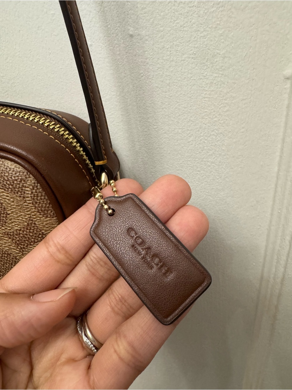 Coach Mini Jamie Camera Bag - Signature Canvas - Picture 7 of 13